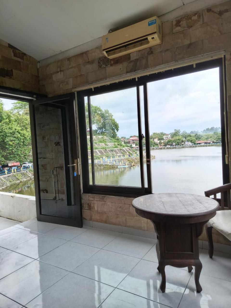 Omah Kenangan At Seven Trumpets Resort Maguwo Luaran gambar